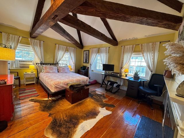 6 Andrew St 3, Salem, MA 01970
