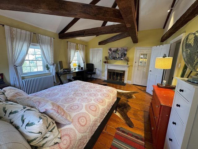 6 Andrew St 3, Salem, MA 01970