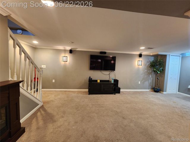 27336 Pierce Street, Southfield, MI 48076
