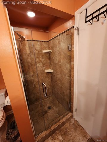 27336 Pierce Street, Southfield, MI 48076