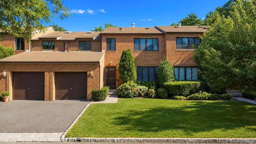 95 Windsor Gate Drive, New Hyde Park, NY 11040 — exterior