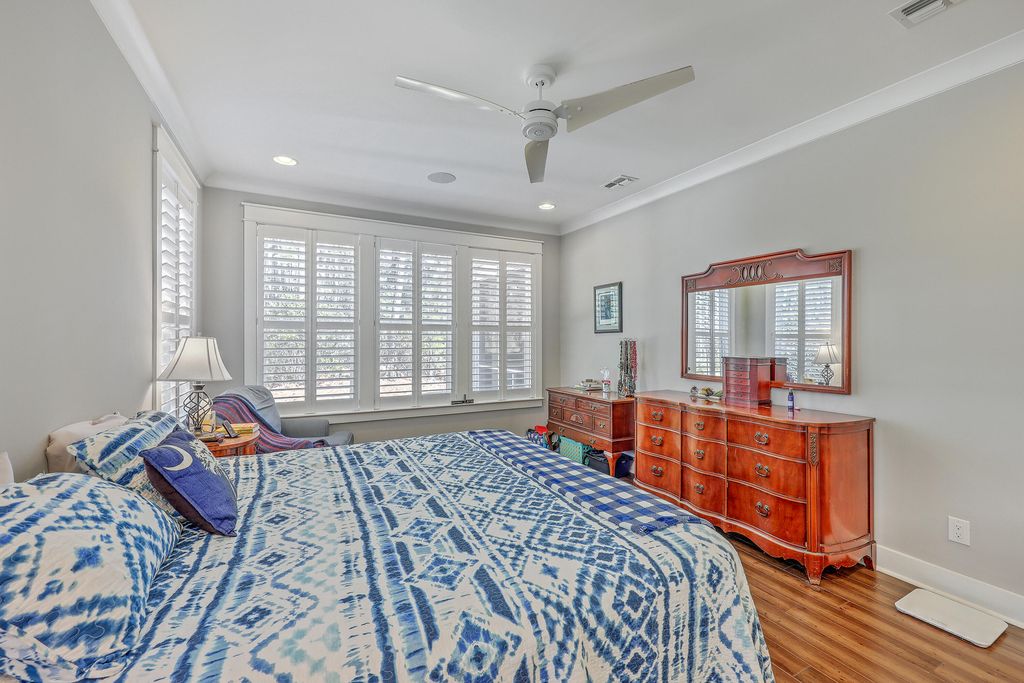 Image 20 of property listing at 114 Harbor Trace Lane, Summerville, SC 29486