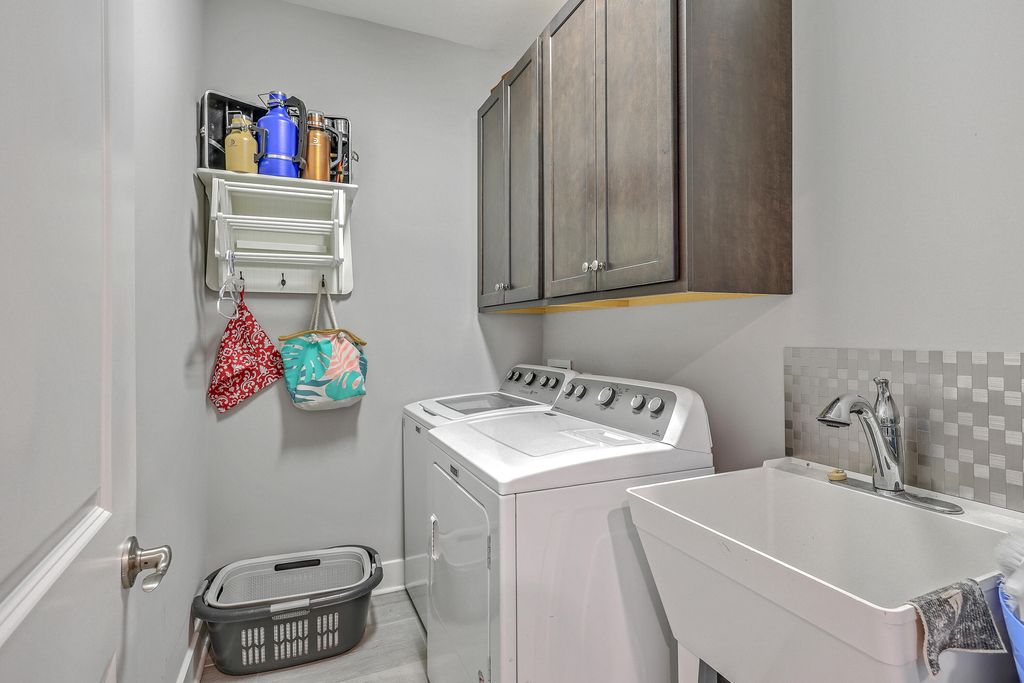 Image 34 of property listing at 114 Harbor Trace Lane, Summerville, SC 29486