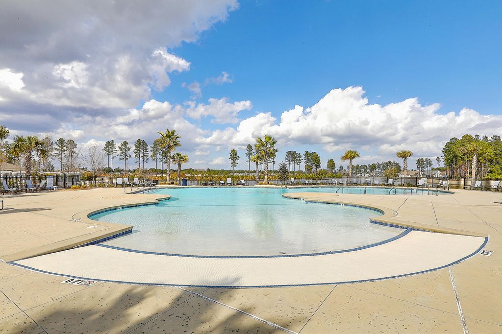 Image 51 of property listing at 114 Harbor Trace Lane, Summerville, SC 29486