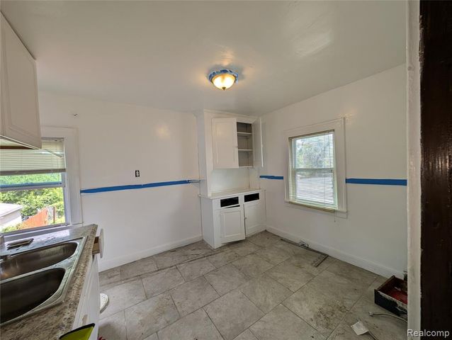 16182 Muirland, Detroit, MI 48221