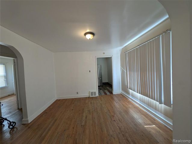 16182 Muirland, Detroit, MI 48221