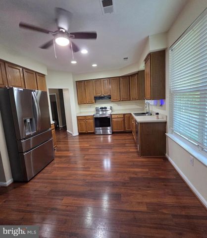11829 MURRE CT, Waldorf, MD 20601