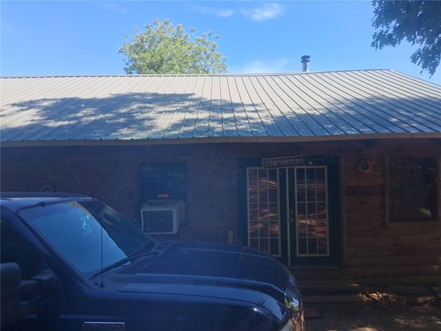 297 Madison 5270, Huntsville, AR 72740