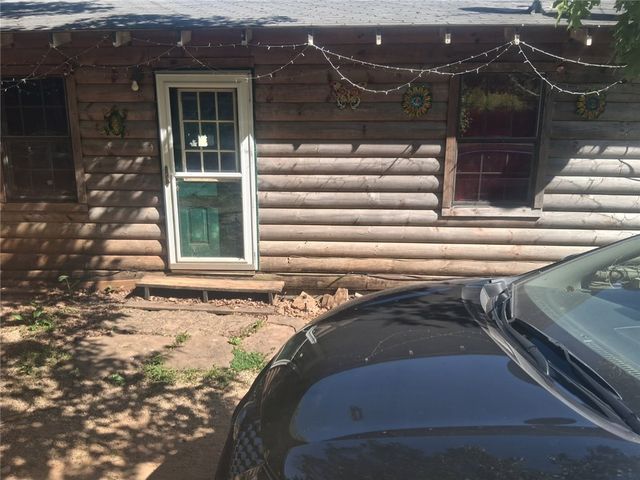 297 Madison 5270, Huntsville, AR 72740