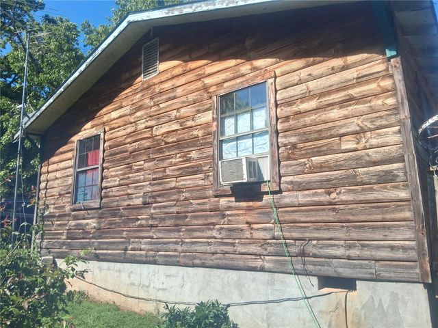 297 Madison 5270, Huntsville, AR 72740