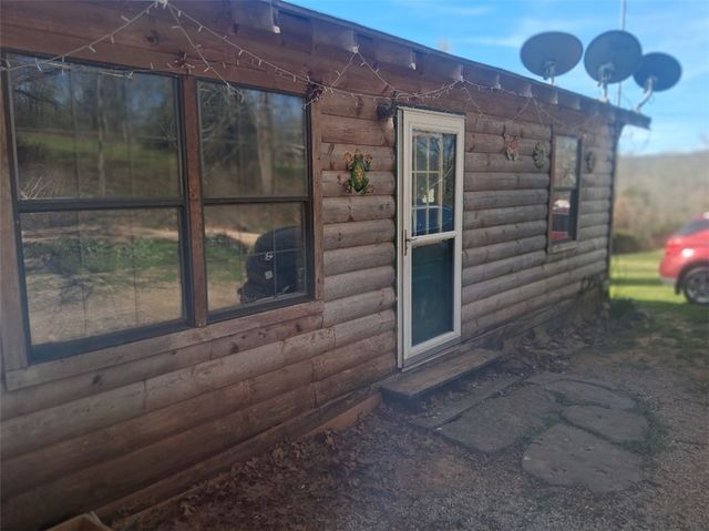 297 Madison 5270, Huntsville, AR 72740