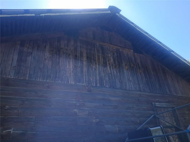 297 Madison 5270, Huntsville, AR 72740