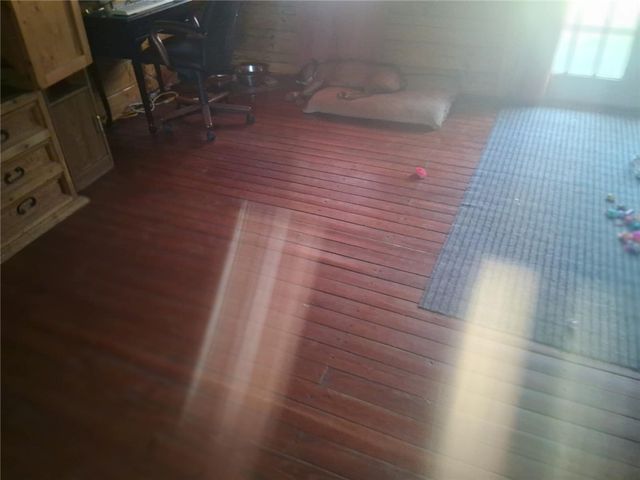 297 Madison 5270, Huntsville, AR 72740