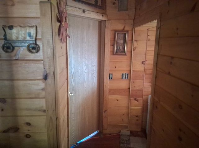 297 Madison 5270, Huntsville, AR 72740