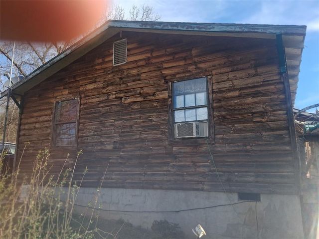 297 Madison 5270, Huntsville, AR 72740