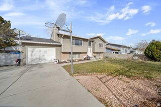 5232 W WOODLEDGE AVE, West Valley City, UT 84120