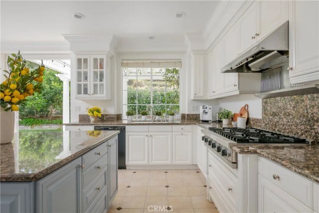 12 Seyne, Newport Coast, CA 92657