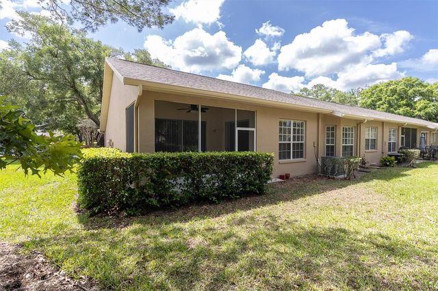 7527 MOORGATE COURT, New Port Richey, FL 34654