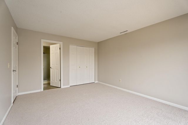 1911 Greenfield Lane SW G, Rochester, MN 55902