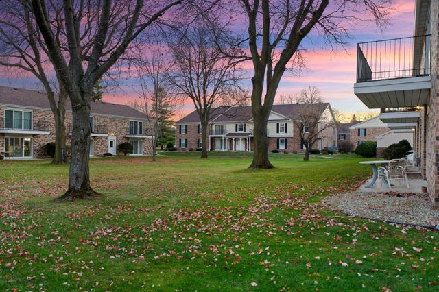 1911 Greenfield Lane SW G, Rochester, MN 55902