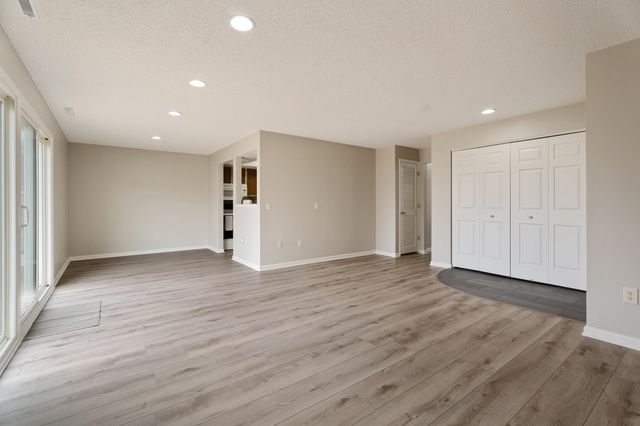 1911 Greenfield Lane SW G, Rochester, MN 55902