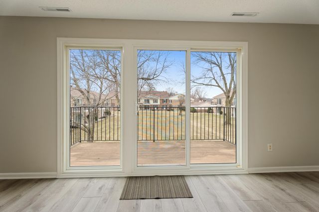 1911 Greenfield Lane SW G, Rochester, MN 55902