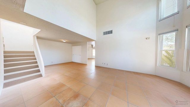 4329 E Monte Way, Phoenix, AZ 85044