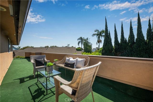 7926 E Garner, Long Beach, CA 90808