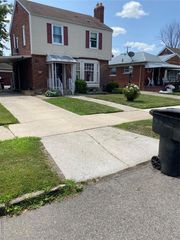 15300 Rochelle Street, Detroit, MI 48205