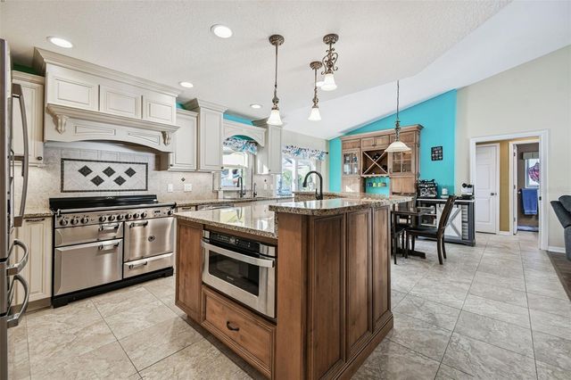 2713 CRESTFIELD DRIVE, Valrico, FL 33596