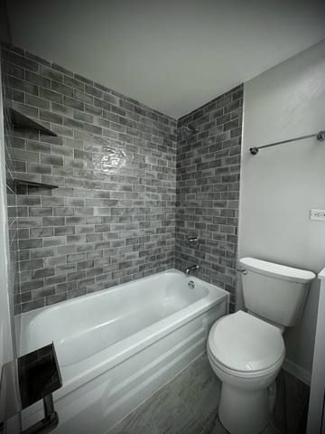 9720 S PULASKI Road 306, Oak Lawn, IL 60453