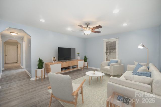 75 Belmont Avenue, Belmont, NC 28012