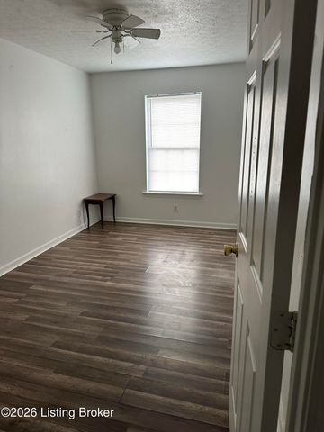 2928 S 5th St, Louisville, KY 40208