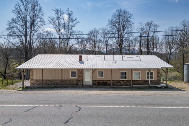 4494 Gainesville Hwy, Blairsville, GA 30512