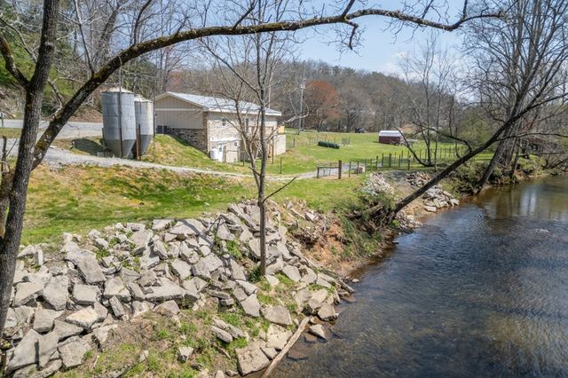 4494 Gainesville Hwy, Blairsville, GA 30512