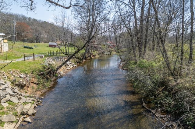 4494 Gainesville Hwy, Blairsville, GA 30512