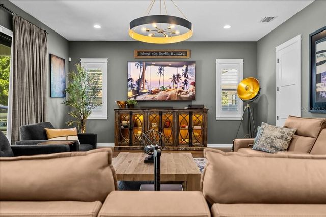 3804 N DARWIN AVENUE, Tampa, FL 33603