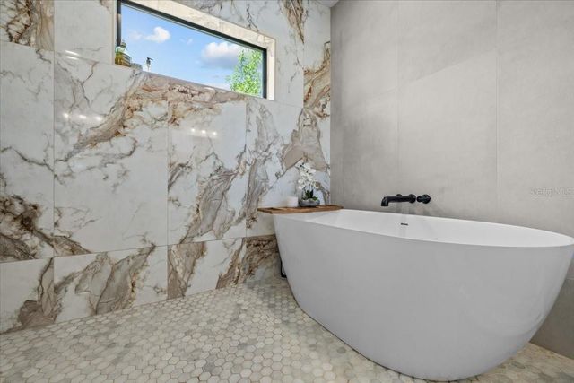 3804 N DARWIN AVENUE, Tampa, FL 33603