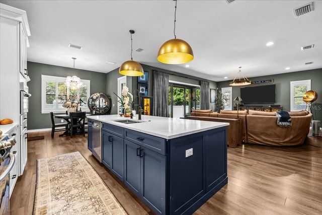 3804 N DARWIN AVENUE, Tampa, FL 33603