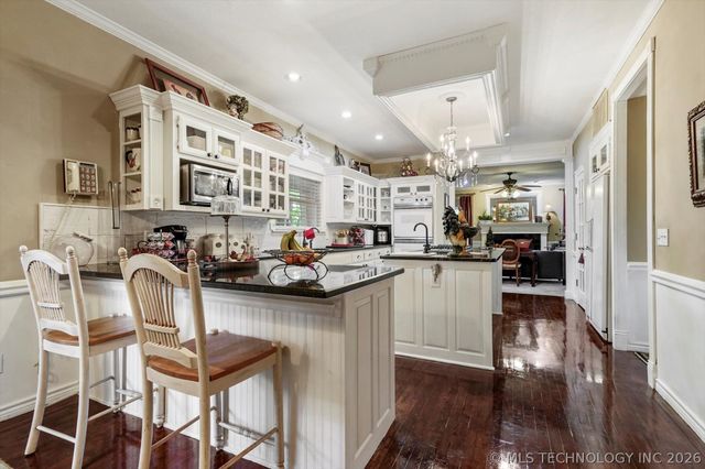 1110 N Renaissance Drive, Sand Springs, OK 74063