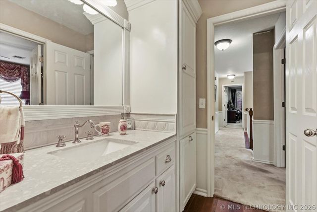 1110 N Renaissance Drive, Sand Springs, OK 74063