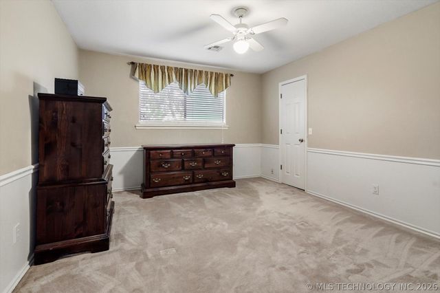 1110 N Renaissance Drive, Sand Springs, OK 74063