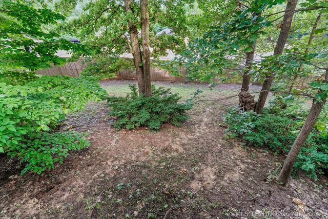 1110 N Renaissance Drive, Sand Springs, OK 74063