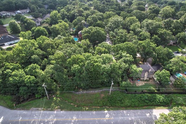 1110 N Renaissance Drive, Sand Springs, OK 74063