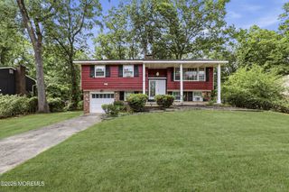 37 Raymond Avenue, Toms River, NJ 08755