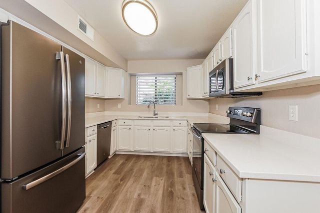 4527 E Hampton Avenue 2, Mesa, AZ 85206