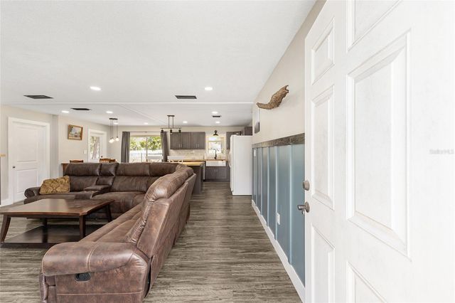 903 NE 17TH COURT, Ocala, FL 34470