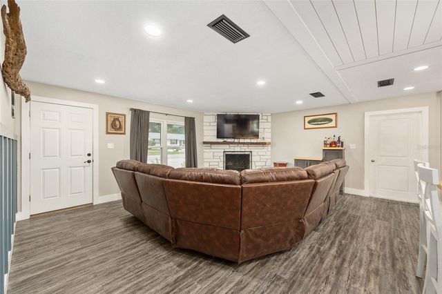 903 NE 17TH COURT, Ocala, FL 34470