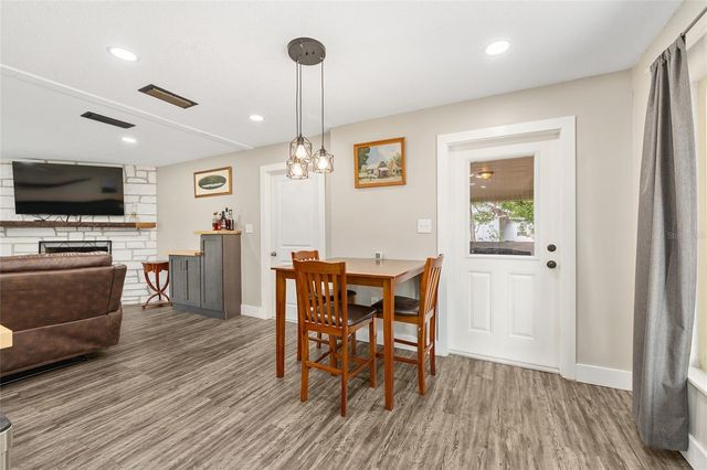 903 NE 17TH COURT, Ocala, FL 34470