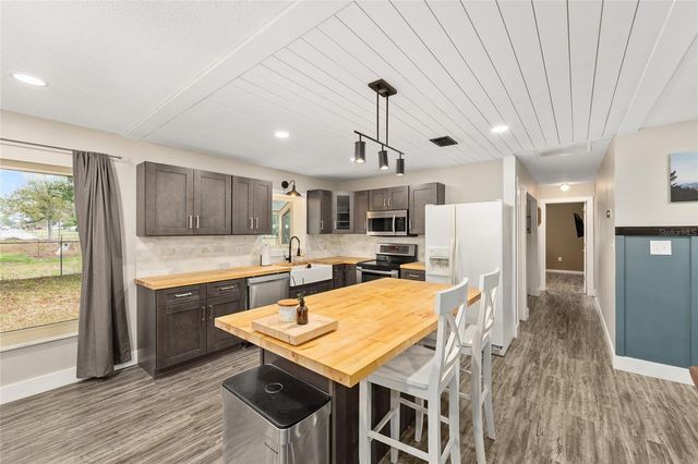 903 NE 17TH COURT, Ocala, FL 34470